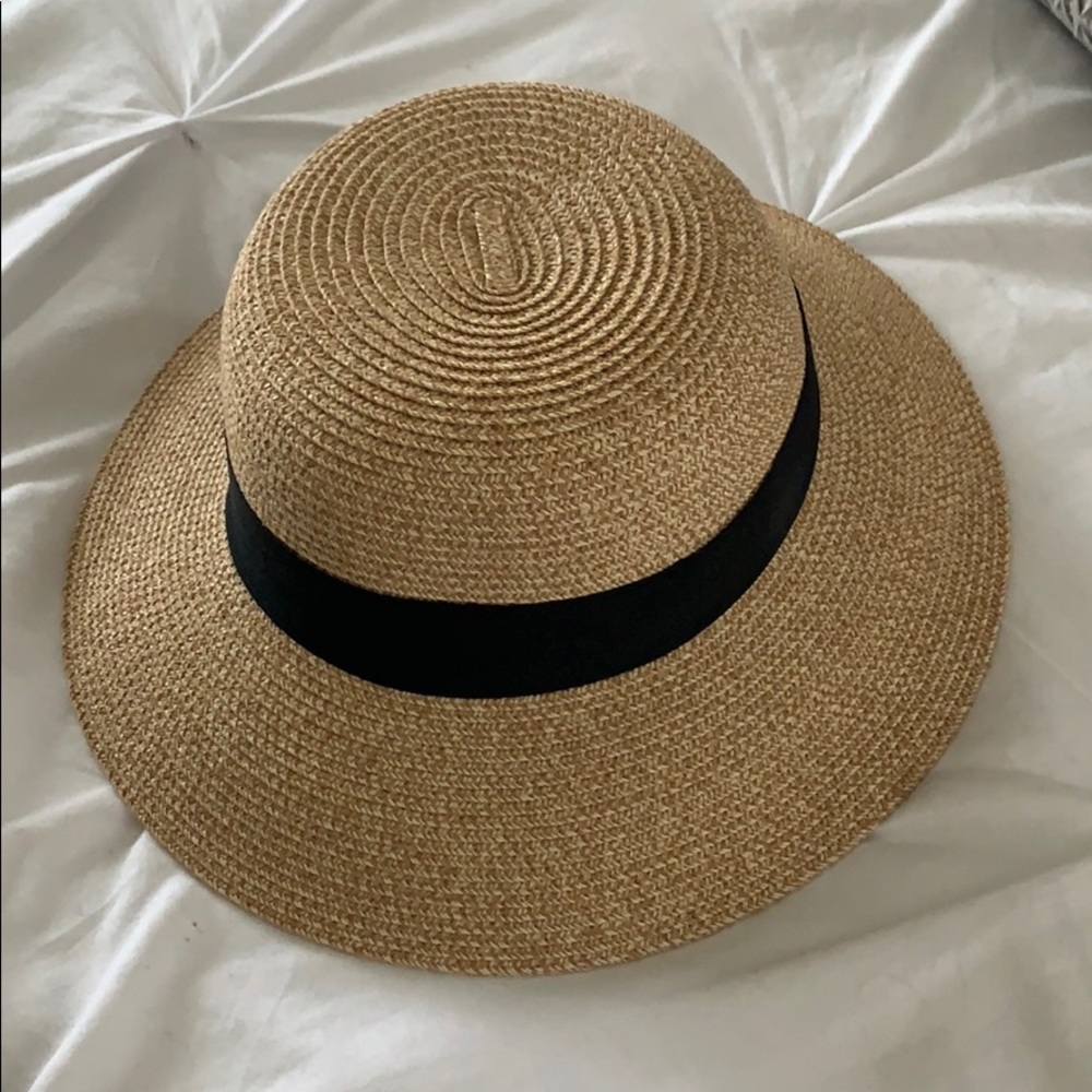 Straw sun hat